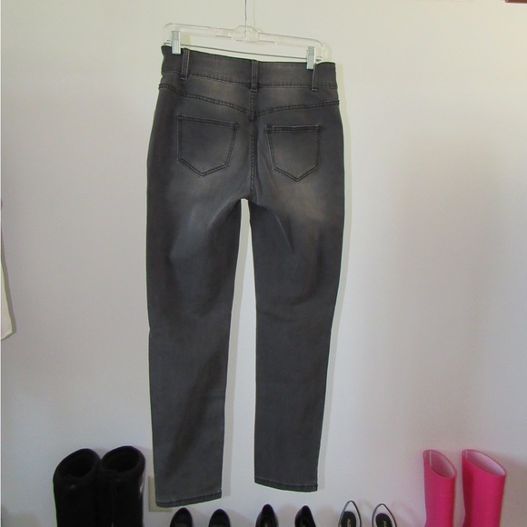 Jeweled jeans - Picture 2 of 3